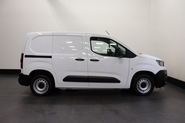 Peugeot Partner 1.5 BlueHDI EURO 6 - Airco - Cruise - PDC - € 10.950,- Excl.