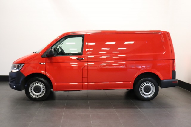 Volkswagen Transporter 2.0 TDI 140PK DSG Automaat - Airco - Cruise - PDC - € 10.950,- Excl.