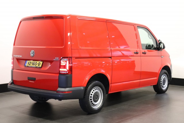 Volkswagen Transporter 2.0 TDI 140PK DSG Automaat - Airco - Cruise - PDC - € 10.950,- Excl.