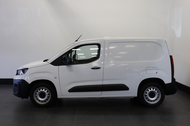 Peugeot Partner 1.5 BlueHDI 100PK EURO 6 - Airco - Cruise - PDC - € 9.950,- Excl.