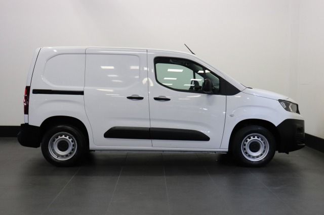 Peugeot Partner 1.5 BlueHDI 100PK EURO 6 - Airco - Navi - Cruise - € 8.950,- Excl.