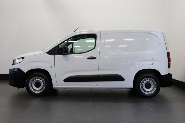 Peugeot Partner 1.5 BlueHDI 100PK EURO 6 - Airco - Navi - Cruise - € 8.950,- Excl.