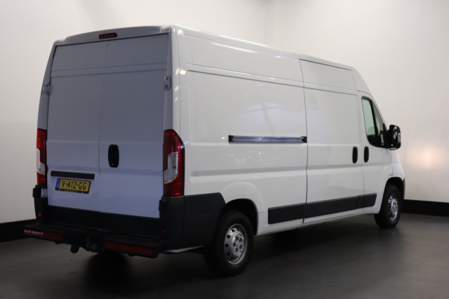 Peugeot Boxer 2.0 BlueHDI 130PK L3H2 EURO 6 - Airco - Cruise - Trekhaak - € 13.900,- Excl.