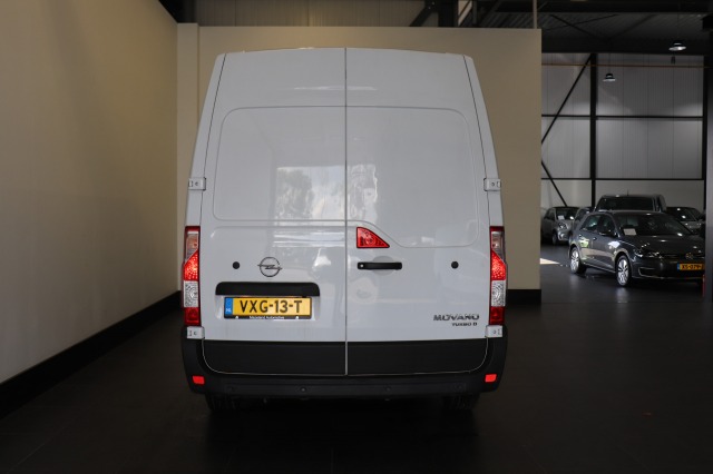 Opel Movano 2.3 Turbo 150PK L2H2 - EURO 6 - Airco - Navi - Cruise - Camera - € 16.950,- Excl.