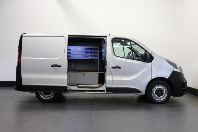 Opel Vivaro 1.6 CDTI 125PK EURO 6 - Airco - Navi - Cruise - PDC - € 9.950,- Excl.