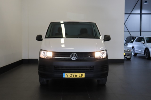 Volkswagen Transporter 2.0 TDI 150PK AUTOMAAT EURO 6 - Airco - Navi - Cruise - € 14.499,- Ex.