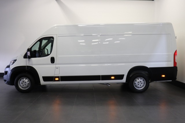 Peugeot Boxer 2.2 BlueHDi 140PK L4H2 EURO 6 - Airco - Navi - Cruise - Camera - € 21.900,- Excl.