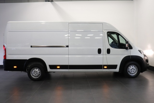 Peugeot Boxer 2.2 BlueHDi 140PK L4H2 EURO 6 - Airco - Navi - Cruise - Camera - € 21.900,- Excl.