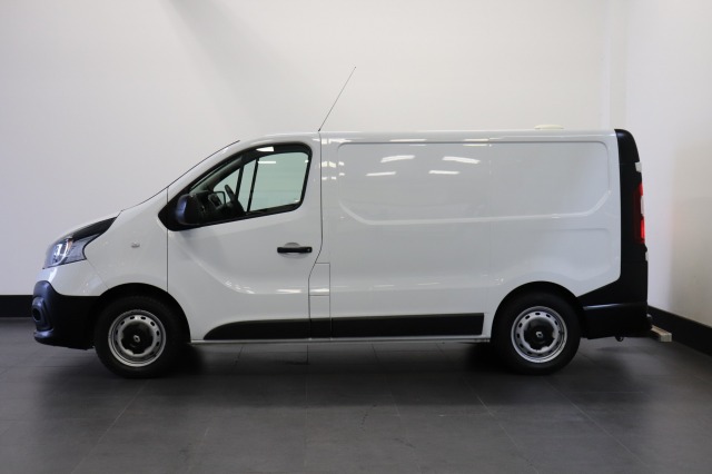 Renault Trafic 1.6 dCi EURO 6 - Airco - Cruise - PDC - € 7.950,- Excl.