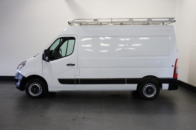 Renault Master 2.3 dCi 130PK L2H2 EURO 6 - Airco - Navi - Cruise - € 13.900,- Excl.