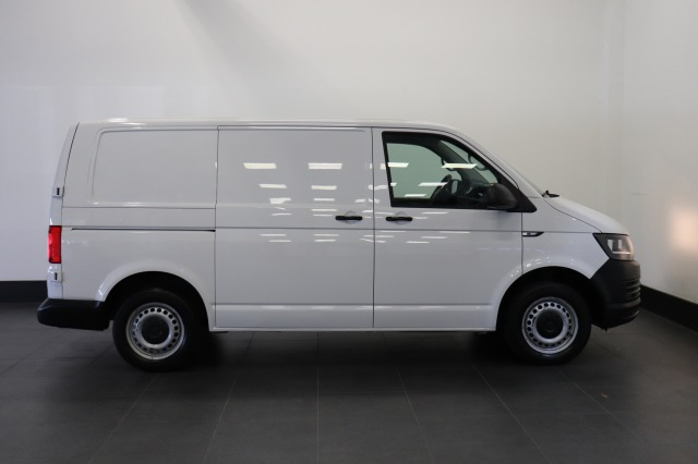 Volkswagen Transporter 2.0 TDI 150PK - EURO 6 - Airco - Cruise - € 12.950,- Excl.