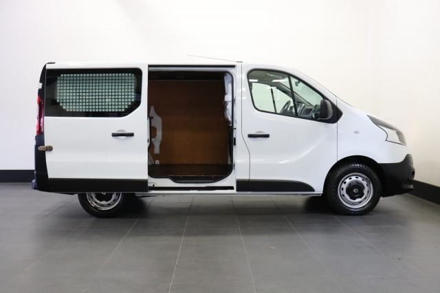 Renault Trafic 1.6 dCi - EURO 6 - Airco - Navi - Cruise - € 8.900,- Excl.