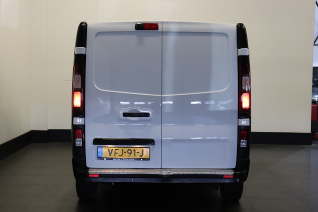 Renault Trafic 2.0 dCi 145PK EURO 6 Dubbele schuifdeur - Airco - Navi - Cruise - € 14.900,- Excl.