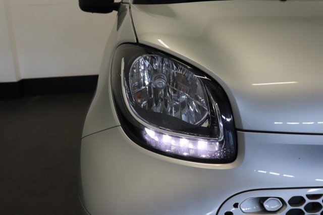 Smart EQ fortwo Comfort 60KW | A/C Climate | Cruise | Stoel verw. | € 9.950,- Incl. BTW