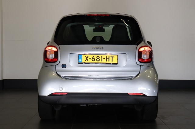 Smart Fortwo EQ Comfort 60KW | A/C Climate | Cruise | Stoel verw. | € 10.950,- Incl. BTW