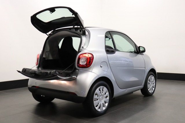 Smart Fortwo EQ Comfort 60KW | A/C Climate | Cruise | Stoel verw. | € 10.950,- Incl. BTW