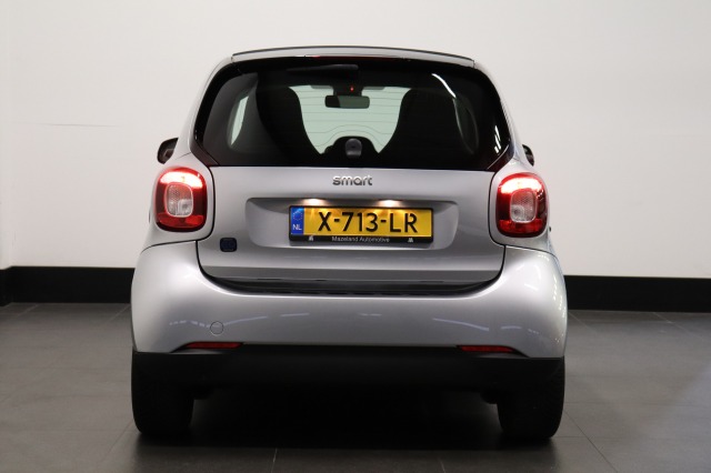 Smart Fortwo EQ Comfort 60KW | A/C Climate | Cruise | Stoel verw. | € 11.950,- Incl. BTW