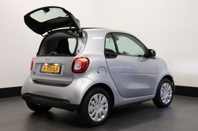 Smart Fortwo EQ Comfort 60KW | A/C Climate | Cruise | Stoel verw. | € 11.950,- Incl. BTW