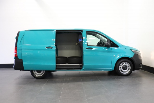 Mercedes-Benz Vito 114 CDI Lang Automaat - EURO 6 - Airco - Navi - Cruise - Camera - € 16.900,- Excl.