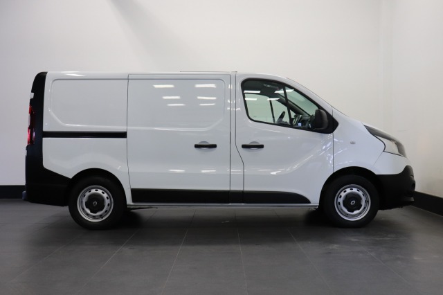 Renault Trafic 1.6 dCi - EURO 6 - Airco - Navi - Cruise - € 10.900,- Excl.