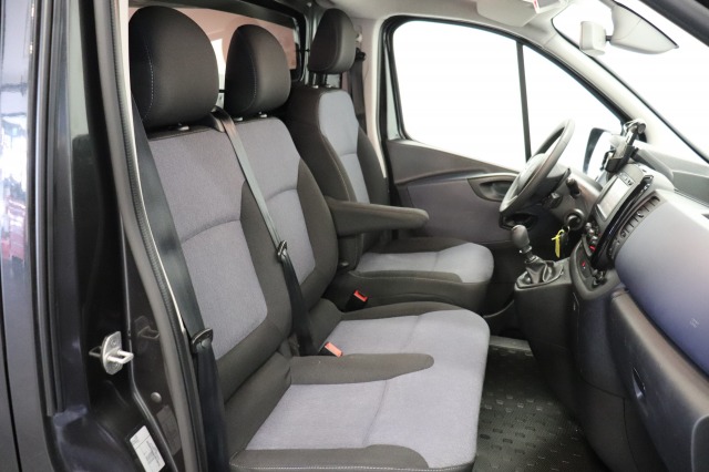 Opel Vivaro 1.6 CDTI 125PK - EURO 6 - Airco - Navi - Cruise - € 10.499,- Excl.