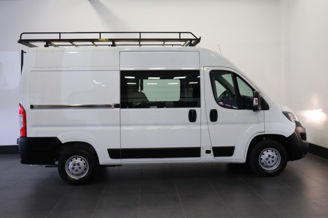 Peugeot Boxer 2.2 BlueHDi 140PK L2H2 EURO 6 Dubbele Cabine - Airco - Navi - Cruise - € 17.950,- Excl.