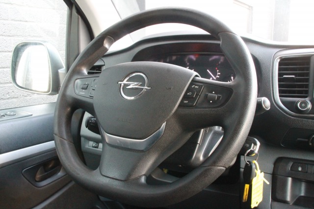 Opel Vivaro 2.0 CDTI 122PK L3 Dubbele Cabine EURO 6 - Airco - Navi - Cruise - € 17.900,- Excl.