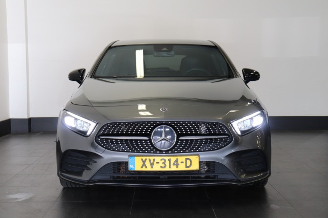 Mercedes-Benz A-Klasse 180 Business Solution AMG Night Upgrade | CAMERA | NAVI | CRUISE | €20.950,- Incl. BTW