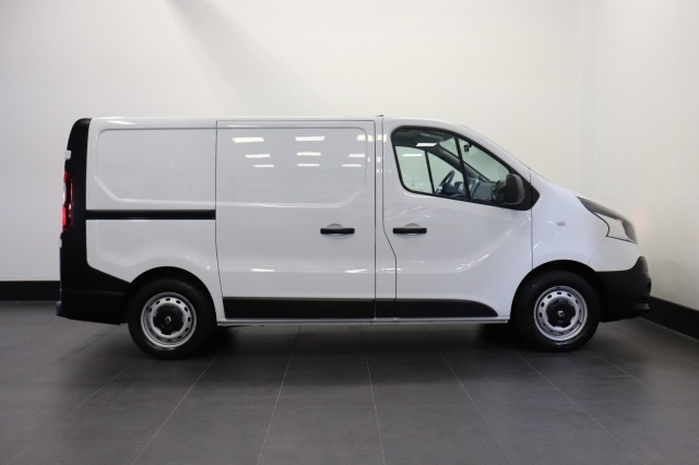 Renault Trafic 1.6 dCi EURO 6 - Airco - Navi - Cruise - € 11.900,- Excl.