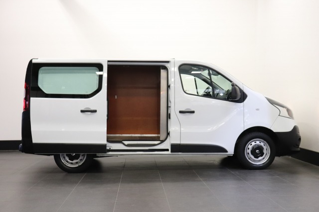 Renault Trafic 1.6 dCi 120PK 2x Schuifdeur - EURO 6 - AC/Climate - Navi - Cruise - € 9.900,- Excl.