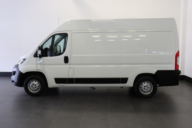 Peugeot Boxer 2.0 BlueHDI 130PK L2H2 - EURO 6 - Airco - Navi - Cruise - € 12.950,- Excl.