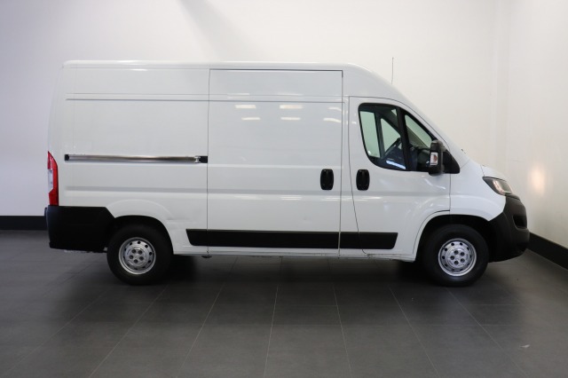 Peugeot Boxer 2.0 BlueHDI 130PK L2H2 - EURO 6 - Airco - Navi - Cruise - € 12.950,- Excl.