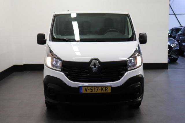 Renault Trafic 1.6 dCi - EURO 6 - Airco - Cruise - PDC - € 9.499 ,- Excl.