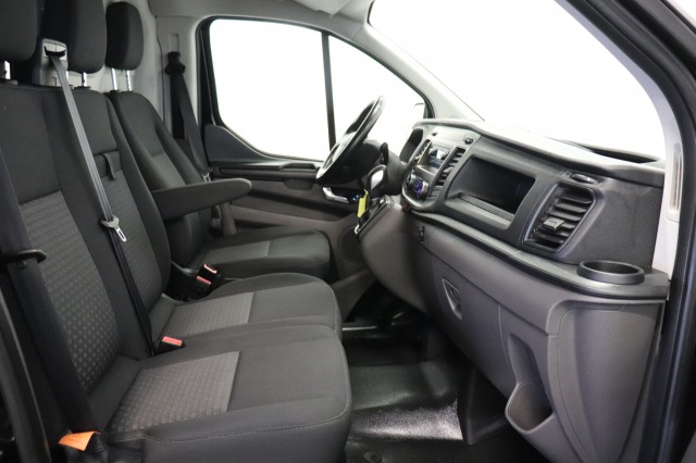 Ford Transit Custom 2.0 TDCI 130PK Automaat EURO 6 - Airco - Cruise - PDC - € 17.900.- Excl.