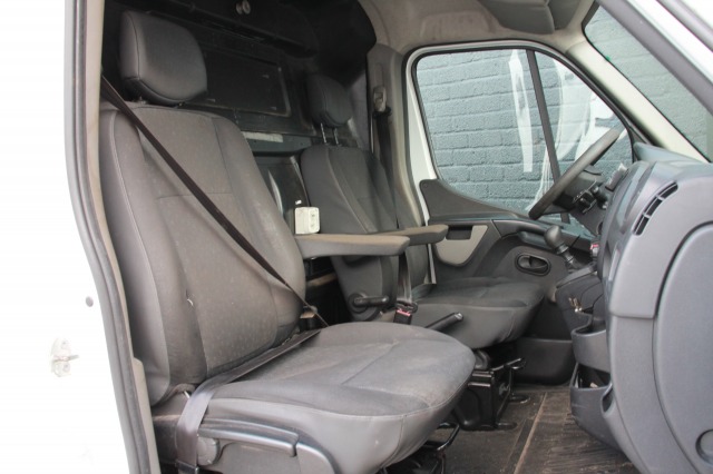 Opel Movano 2.3 CDTI 130PK 2x Schuifdeur L2H2 - EURO 6 - Airco - Cruise - PDC - € 11.950 ,- Excl.