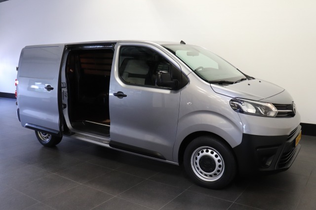 Toyota ProAce 2.0 D-4D Worker - EURO 6 - Airco - Navi - Cruise - € 17.900,- Excl.