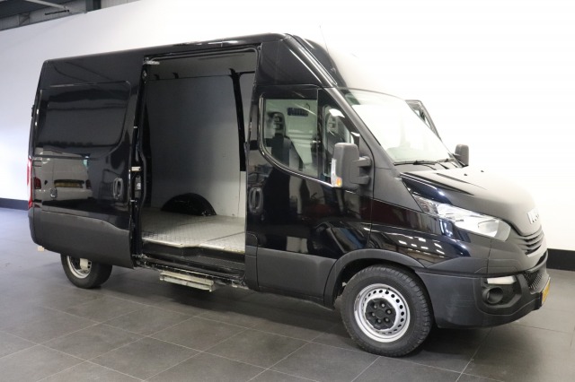 Iveco Daily 35S16V 2.3 156PK L2H2 EURO 6 - Airco - Cruise - Camera - € 17.900,- Excl.