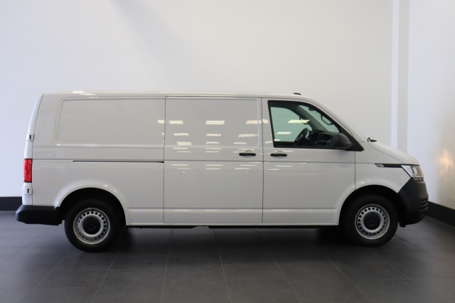 Volkswagen Transporter 2.0 TDI 150PK L2 - EURO 6 - Airco - Navi - Cruise - € 19.950,- Excl.