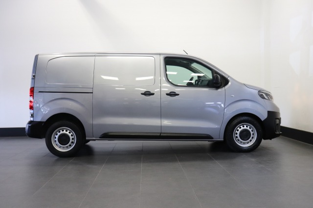 Toyota ProAce 2.0 D-4D 120PK Automaat EURO 6 - Airco - Cruise - PDC -  € 17.900,- Excl.