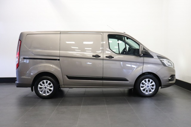 Ford Transit Custom 2.0 TDCI 130PK Automaat EURO 6 - Airco - Navi - Cruise - Camera - € 16.900,- Excl.