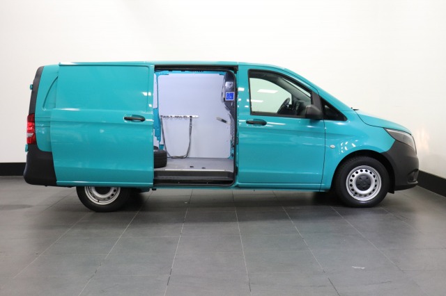 Mercedes-Benz Vito 114 CDI Lang Automaat - EURO 6 - Airco - Navi - Cruise - Camera - € 18.950,- Excl.