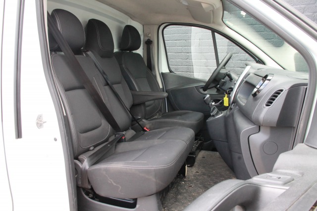 Renault Trafic 2.0 dCi 120PK - EURO 6 - Airco - Navi - Cruise - € 14.950,- Excl.