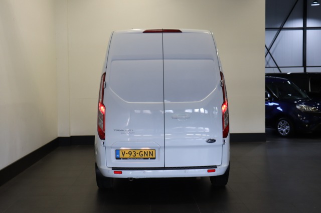 Ford Transit Custom 2.0 TDCI 170PK Automaat L2H2 EURO 6 - Airco - Navi - Cruise - € 16.900,- Excl.