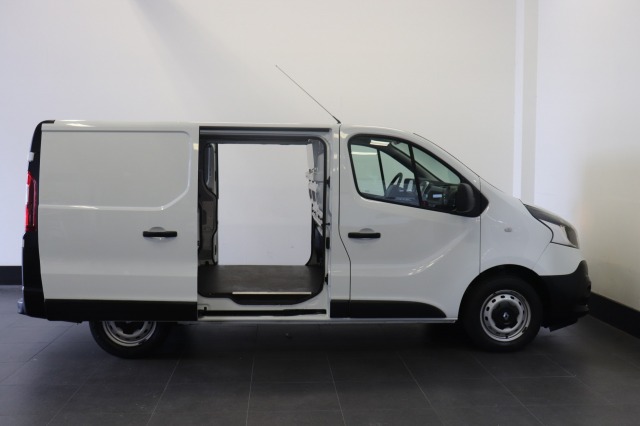 Renault Trafic 1.6 dCi 125PK 2x Schuifdeur EURO 6 - Airco - Navi - Cruise - € 11.900,- Excl.