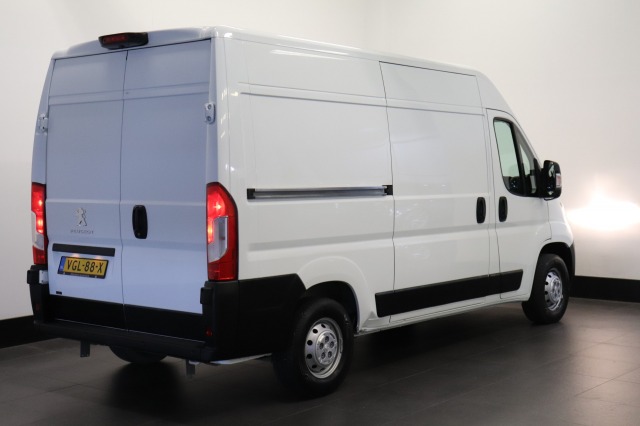 Peugeot Boxer 2.2 BlueHDi 120PK 2x Schuifdeur L2H2 EURO 6 - Airco - Navi - Cruise - € 14.499,- Excl.