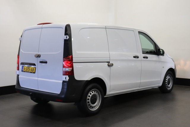 Mercedes-Benz Vito 111 CDI EURO 6 - Airco - Navi - Cruise - € 12.900,- Excl.