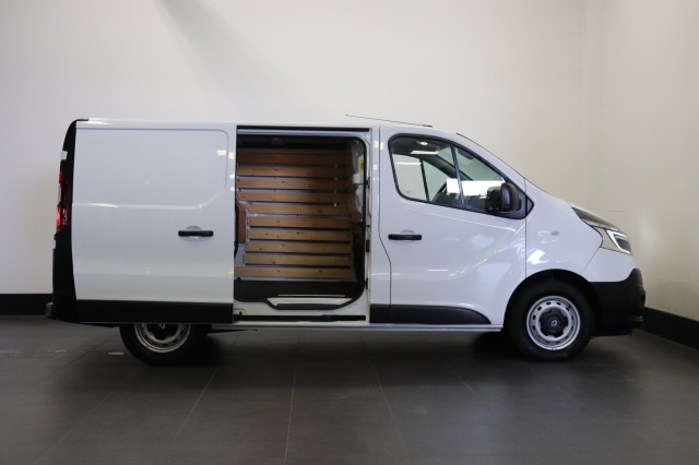 Renault Trafic 2.0 dCi 145PK EURO 6 - AC/climate - Navi - Cruise - € 14.499,- Excl.