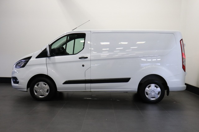 Ford Transit Custom 2.0 TDCI 130PK EURO 6 - Airco - Navi - Cruise - € 17.900,- Excl.