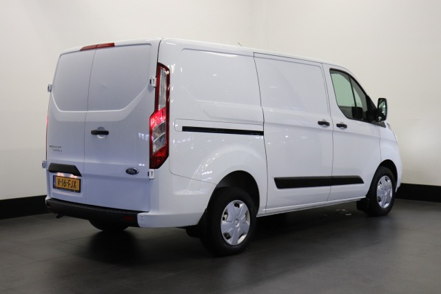 Ford Transit Custom 2.0 TDCI 130PK EURO 6 - Airco - Navi - Cruise - € 17.900,- Excl.