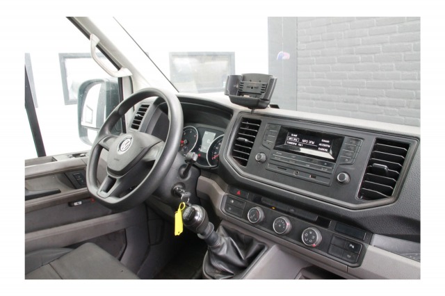 Volkswagen Crafter 2.0 TDI 140PK L3H3 - EURO 6 - Airco - Cruise - PDC - € 21.950,- Excl.